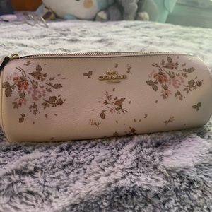 coach makeup brush holder